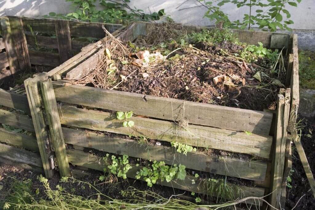 How to Start a Traditional Compost Pile in Your Yard Chelsea Green